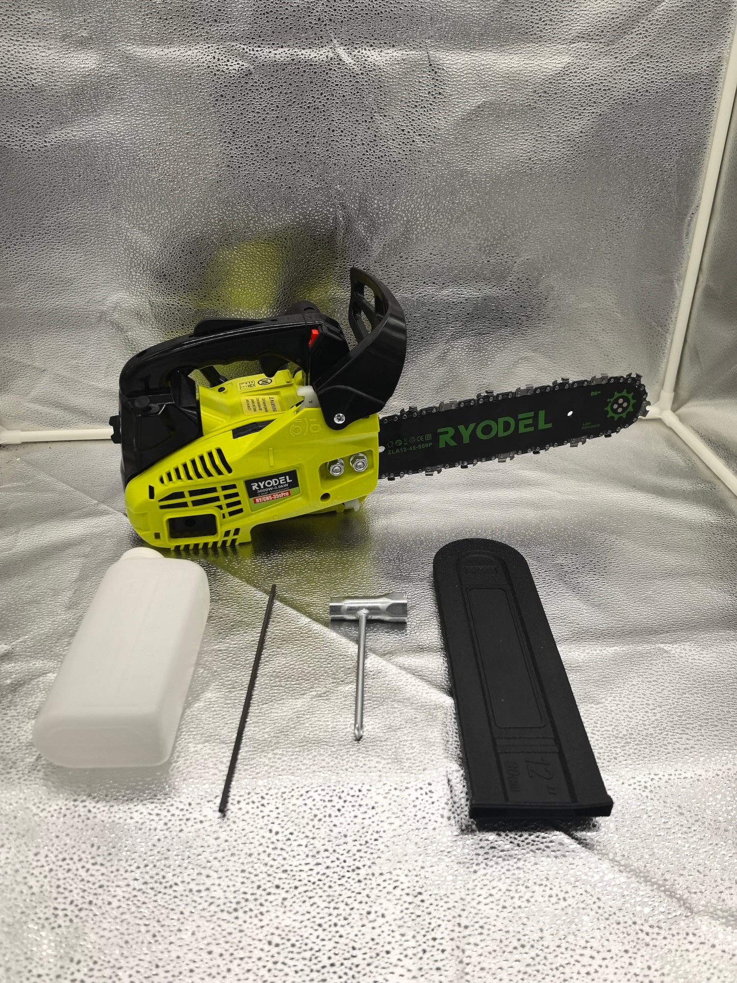 Ryodel CHS-35sPro Motoferastrau pe benzina cu o singura mana, rama de 12", 42cm3, 3,9 cai putere