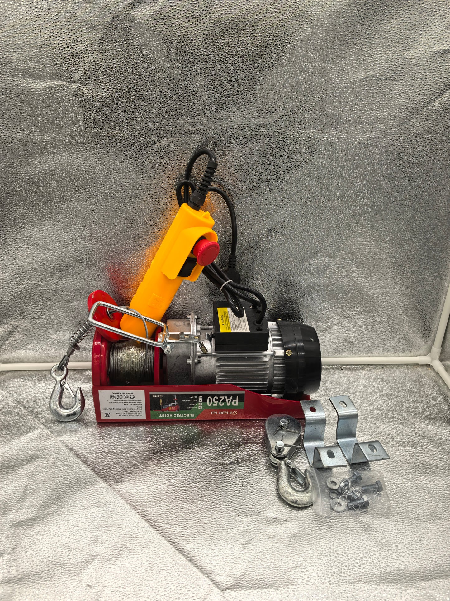 Palan cu cablu Haina 125kg / 250kg, 2000 W