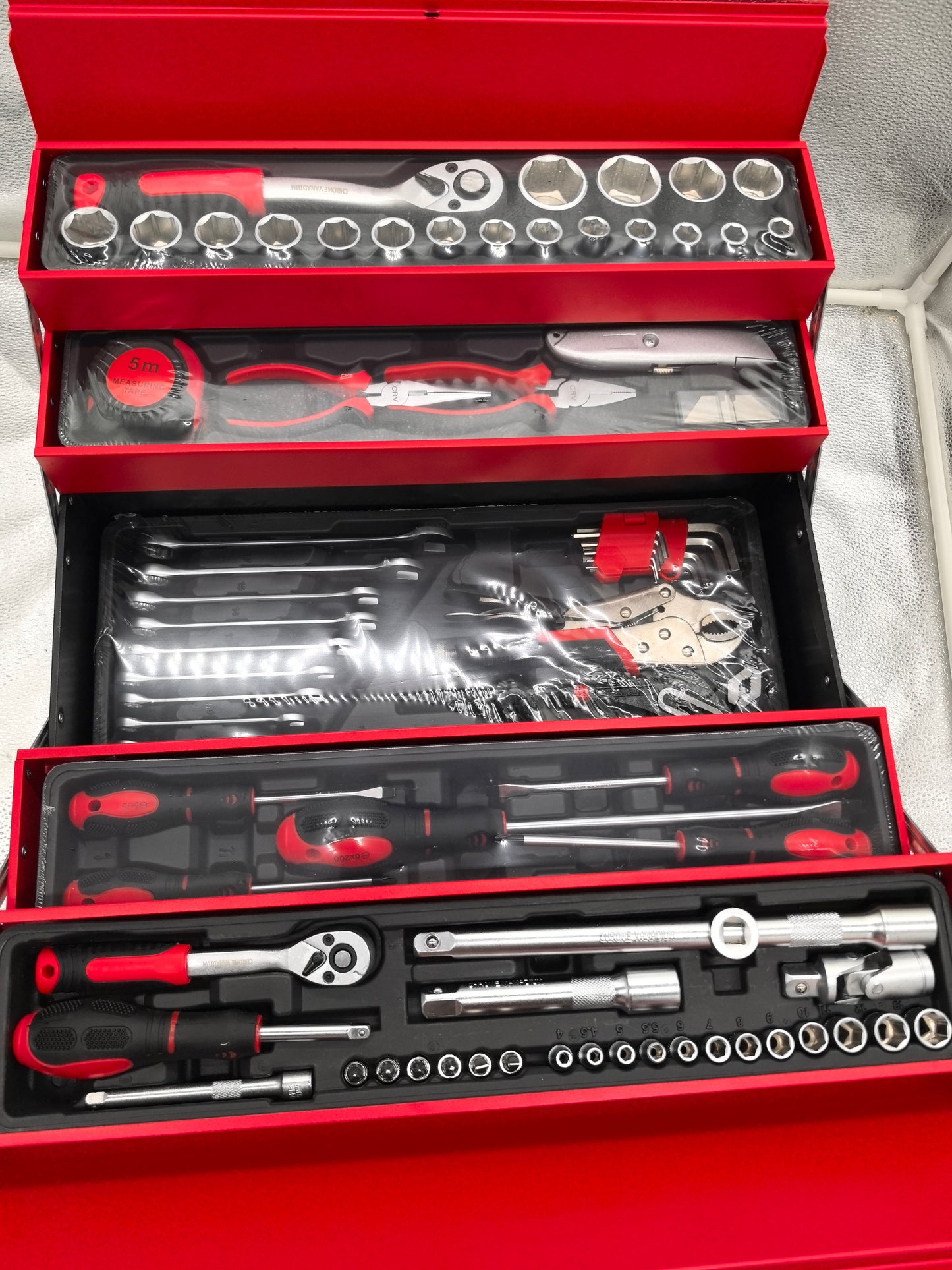 Trusa scule si unelte metalica compartimentata cu 4 sertare, 85 piese